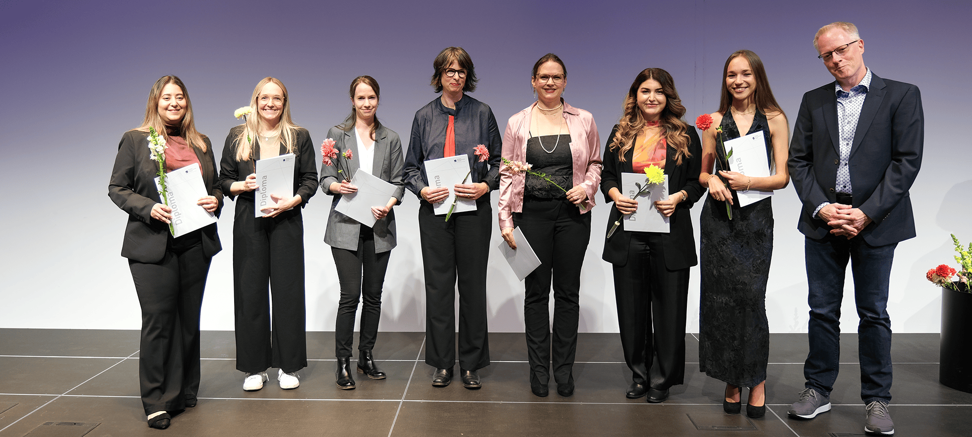 Diplomfeier Gruppenfoto