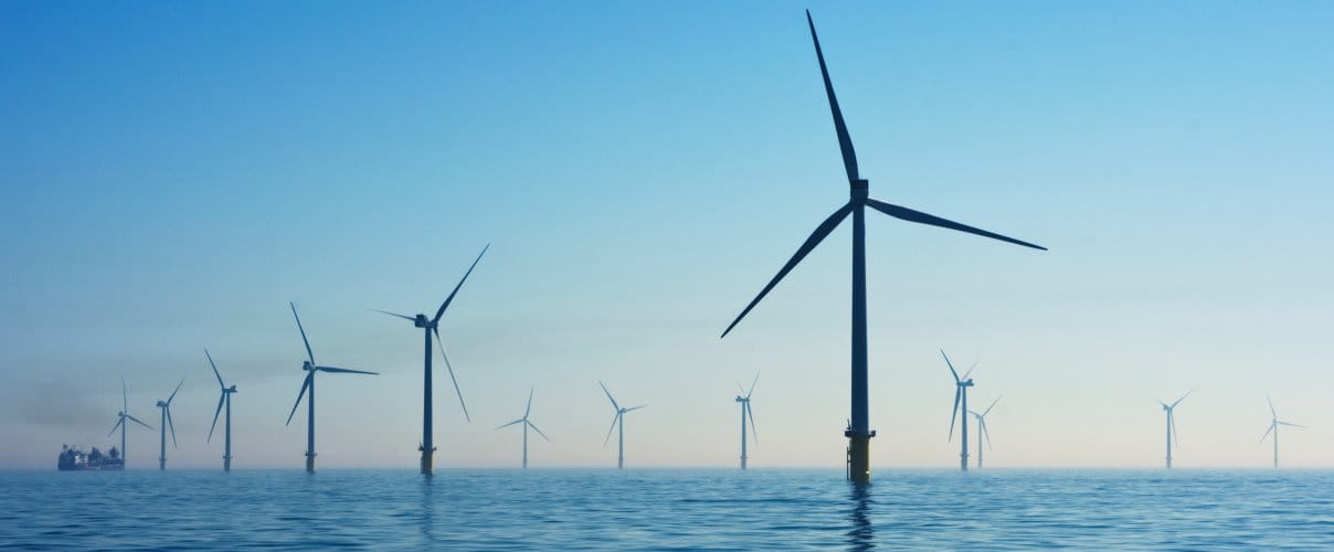 Windraeder im Meer Windraeder im Meer