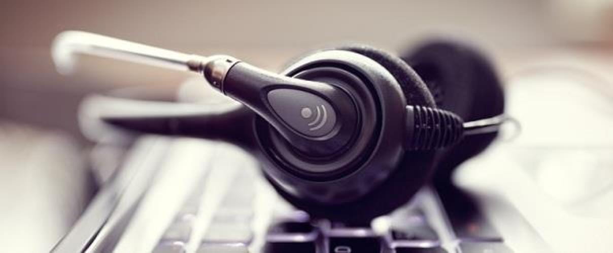 Contact Center Tastatur und Headset