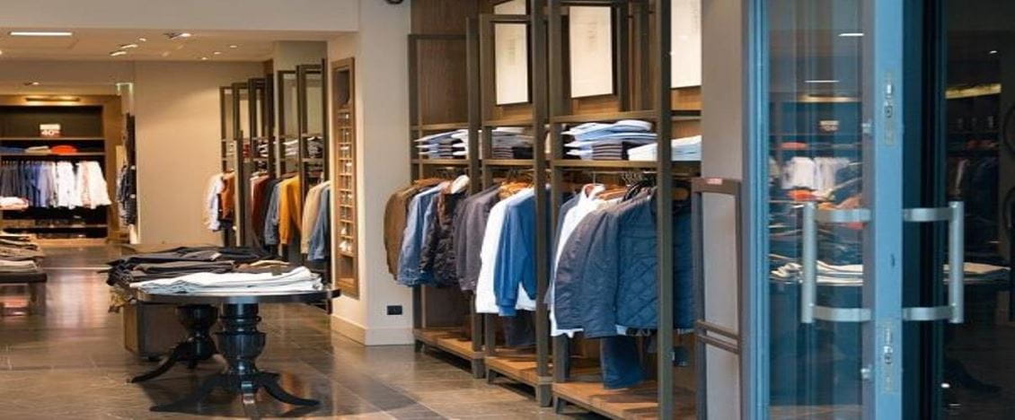 shop-clothes-shopping-mall-906722